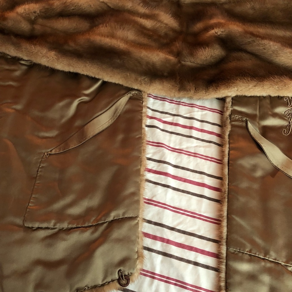 A very  vintage unique fur stall